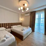 The Wish House Appartamento Golem (Tirana)