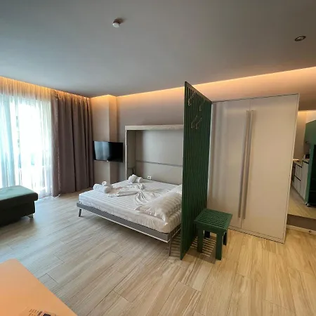 The Wish House * Golem